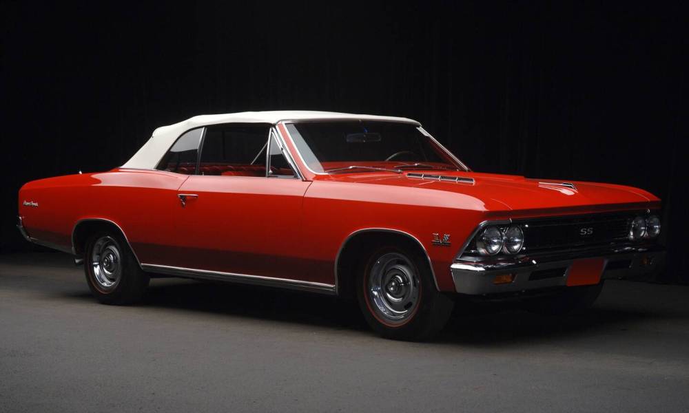 1966 Chevrolet Chevelle SS 396 in red